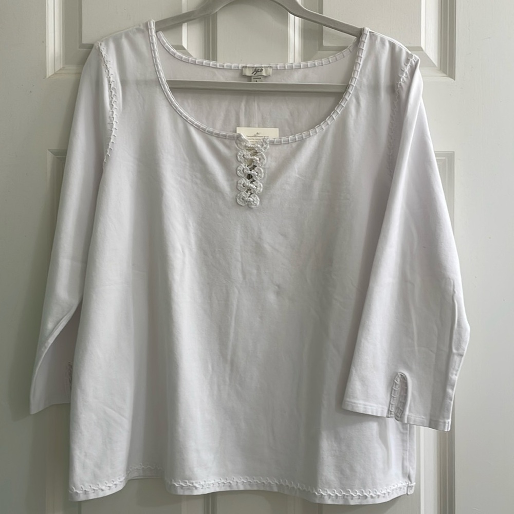 JJill white cotton top with 3/4 sleeves and embroidery
